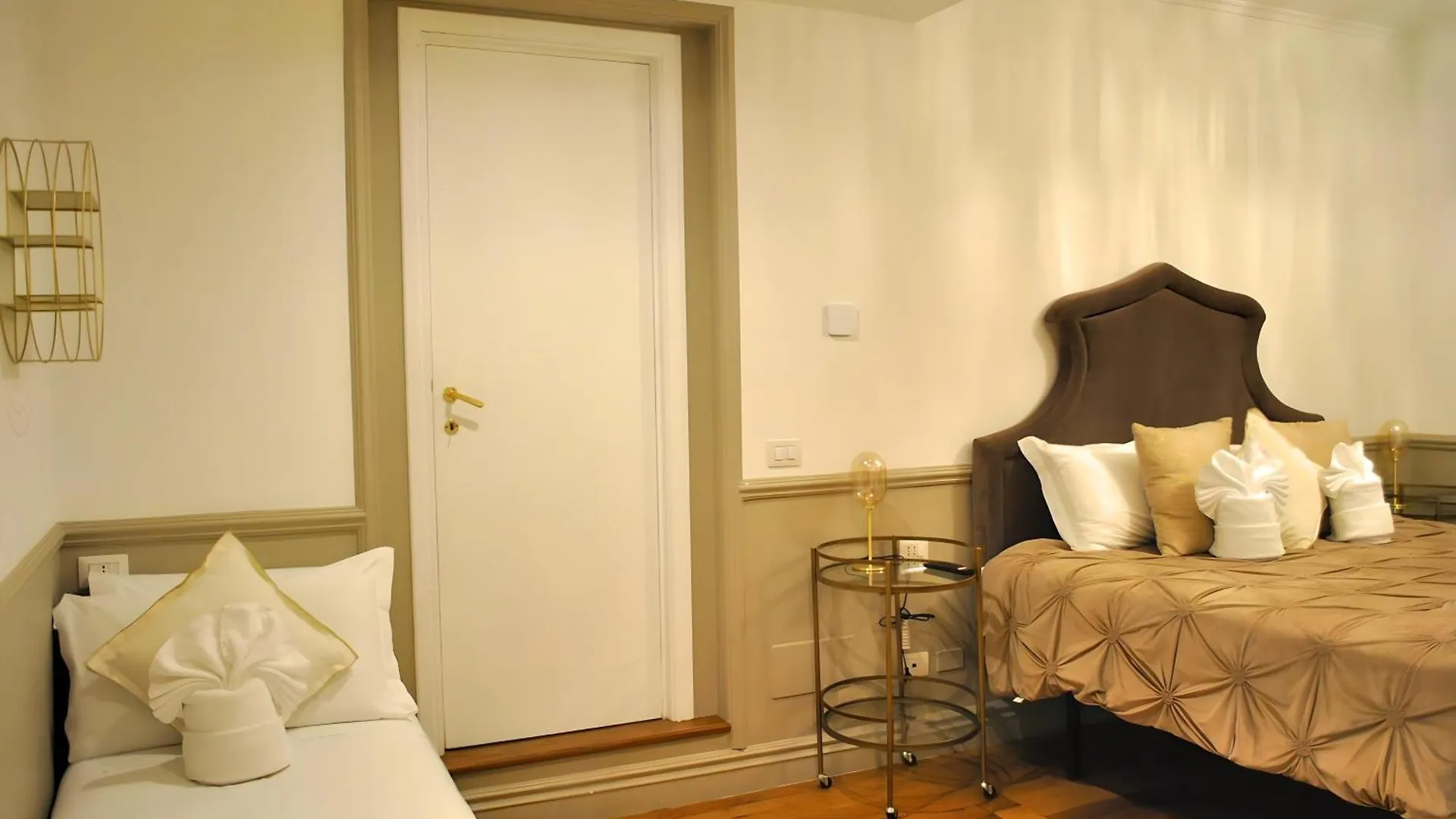 Colosseum Panorama Penthouse With Terrace By Hostand Rome Italy