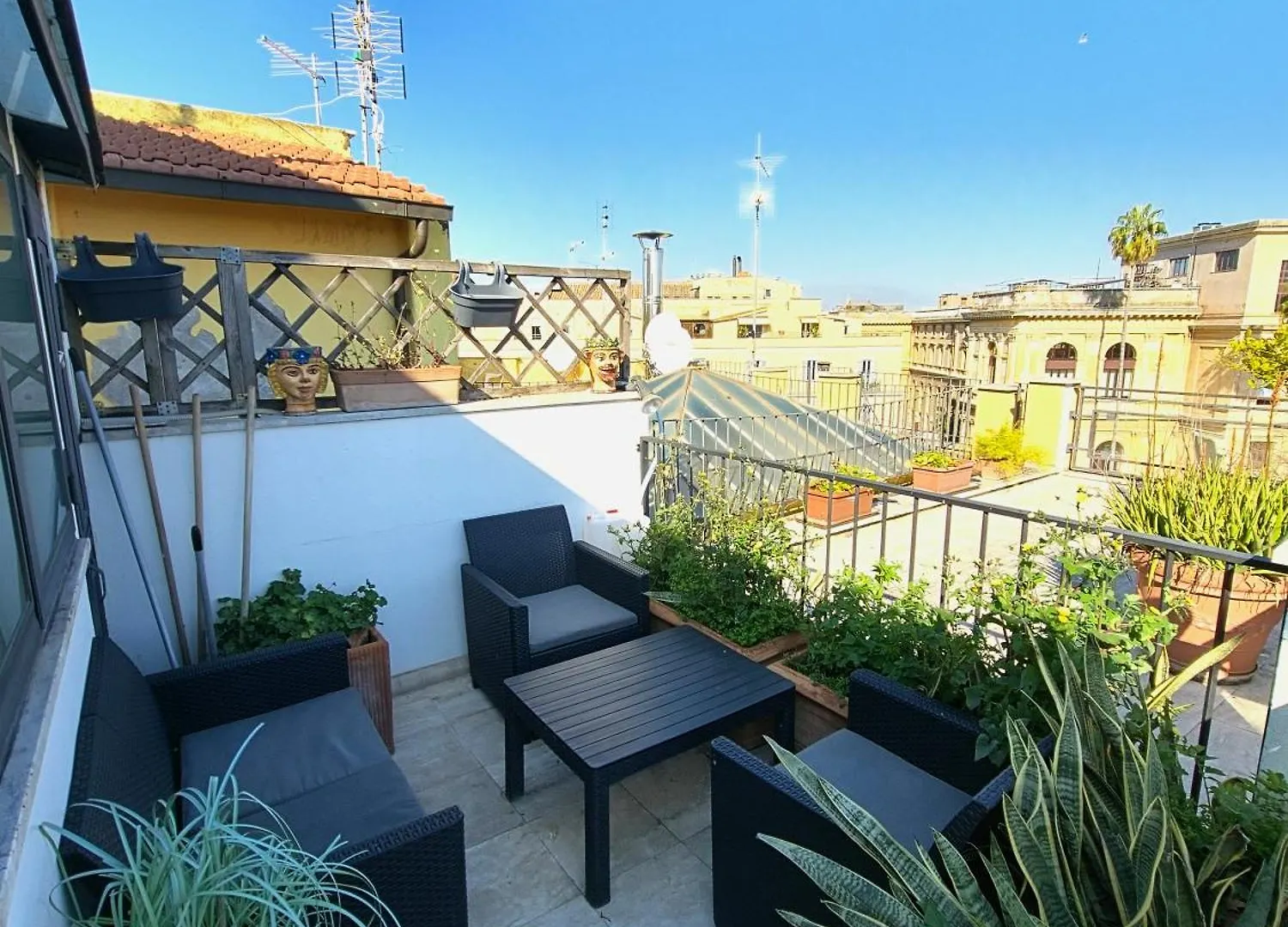 Colosseum Panorama Penthouse With Terrace By Hostand Rome Apartment